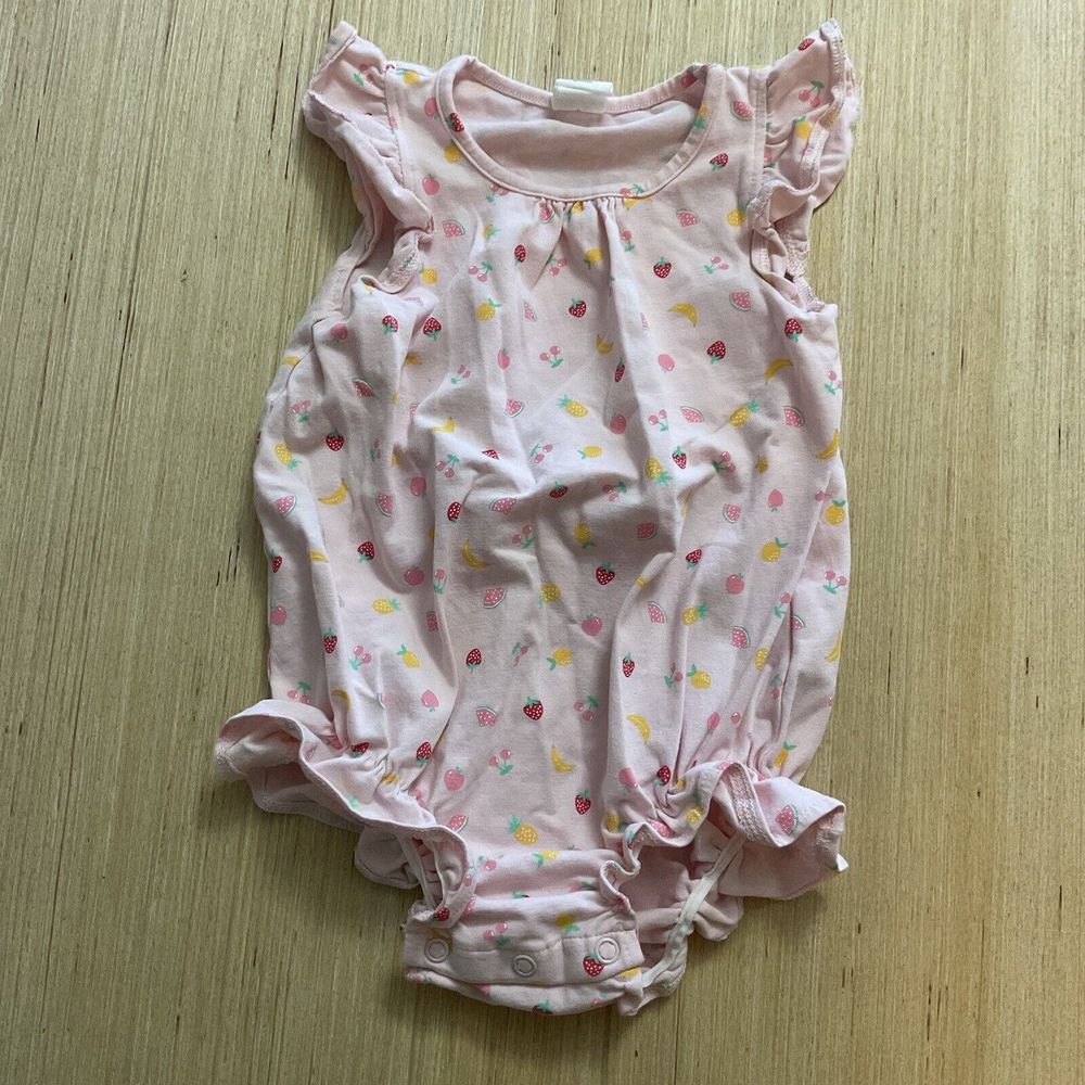 H&M Baby Girls Pink Ruffled Fruit Bodysuit 12-18 Months